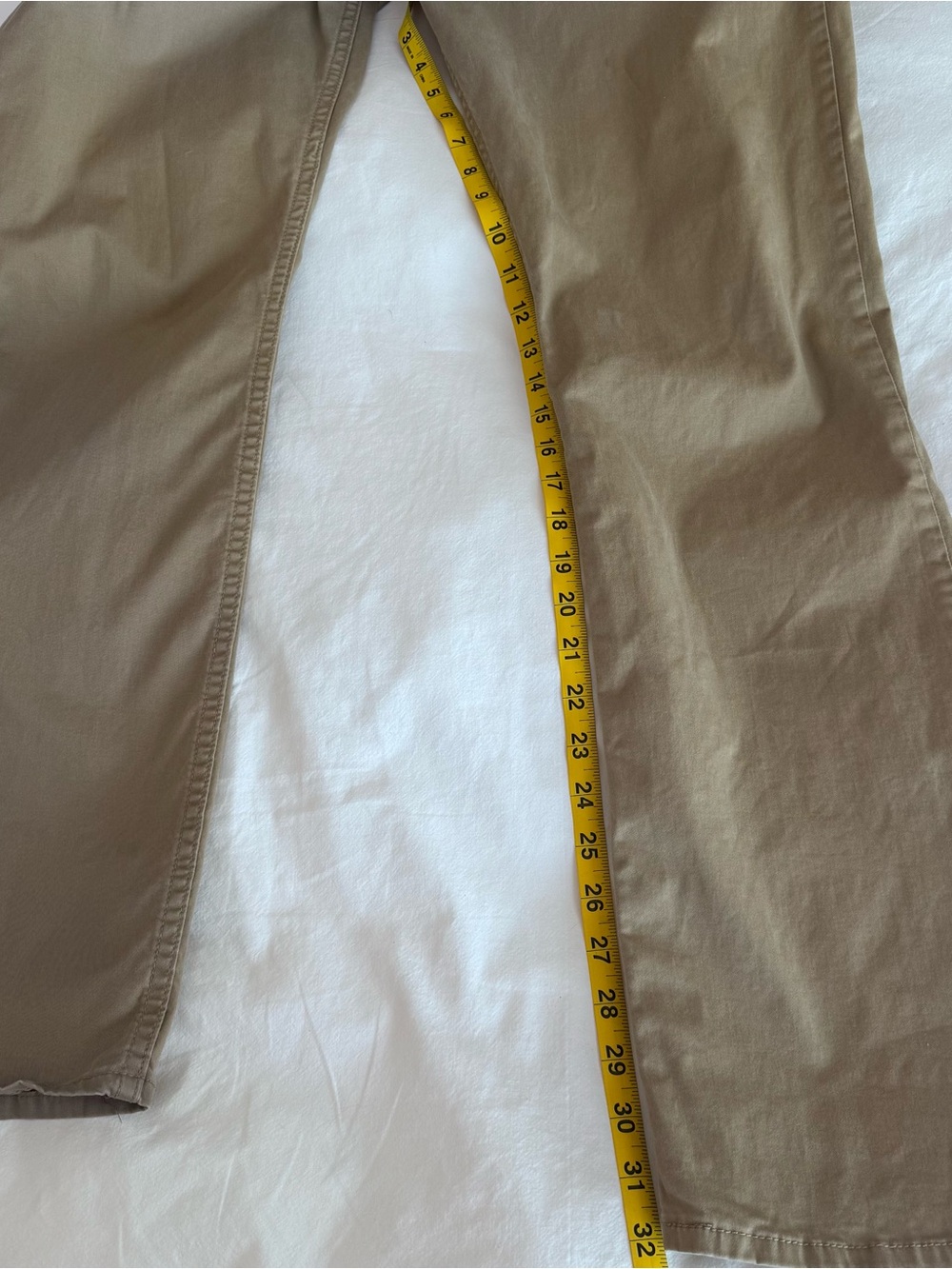 Wrangler Men's Slim Straight Jeans in Khaki - Picture 5 of 6